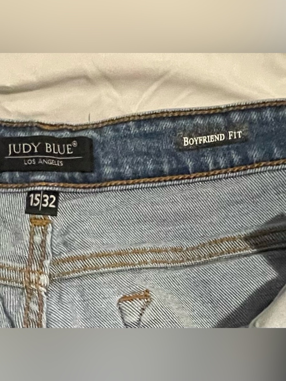 Judy Blue Light Wash Boyfriend Jeans 15/32